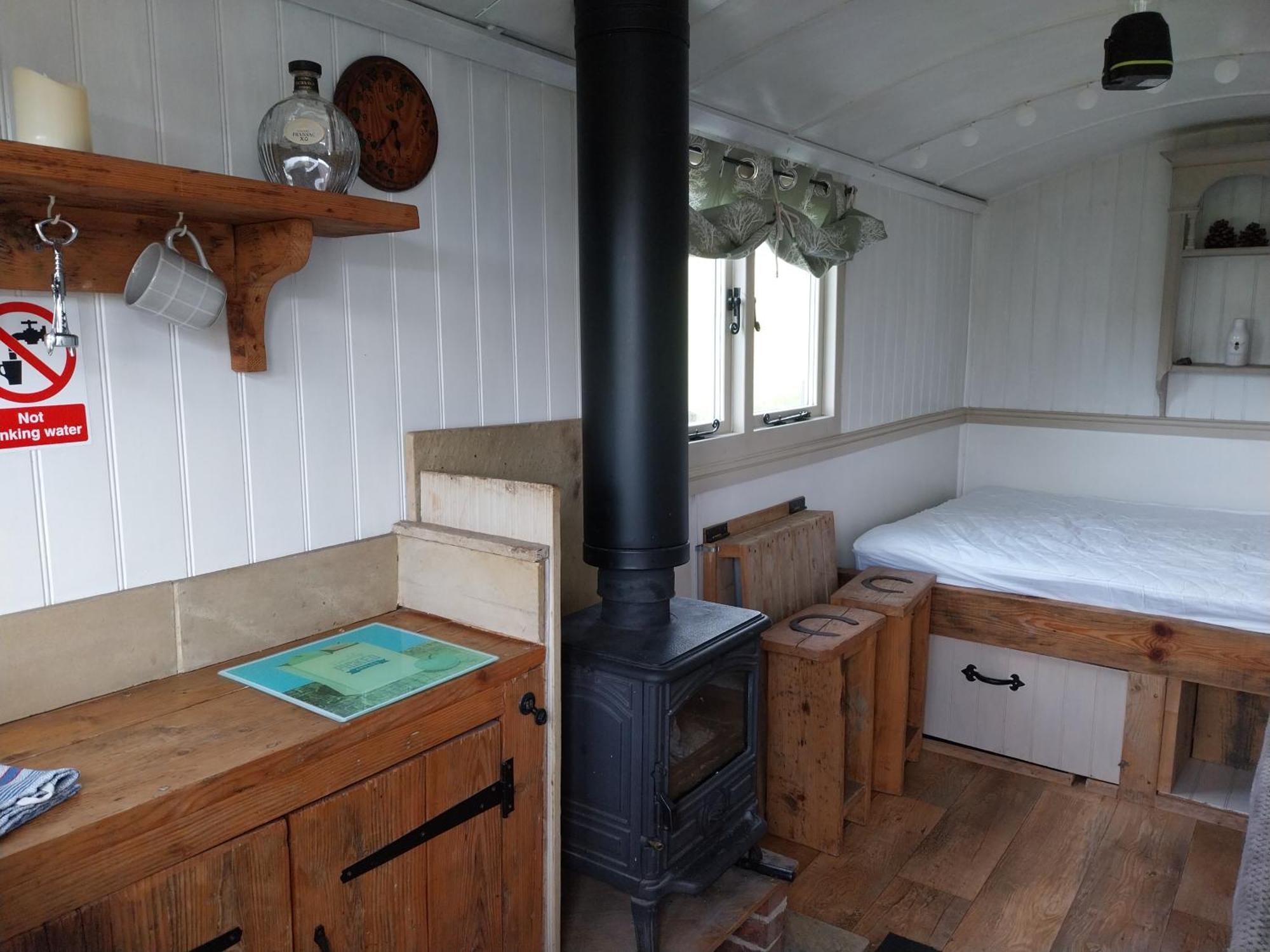 Meadowbeck - Shepherd Huts Fylingdales Eksteriør bilde