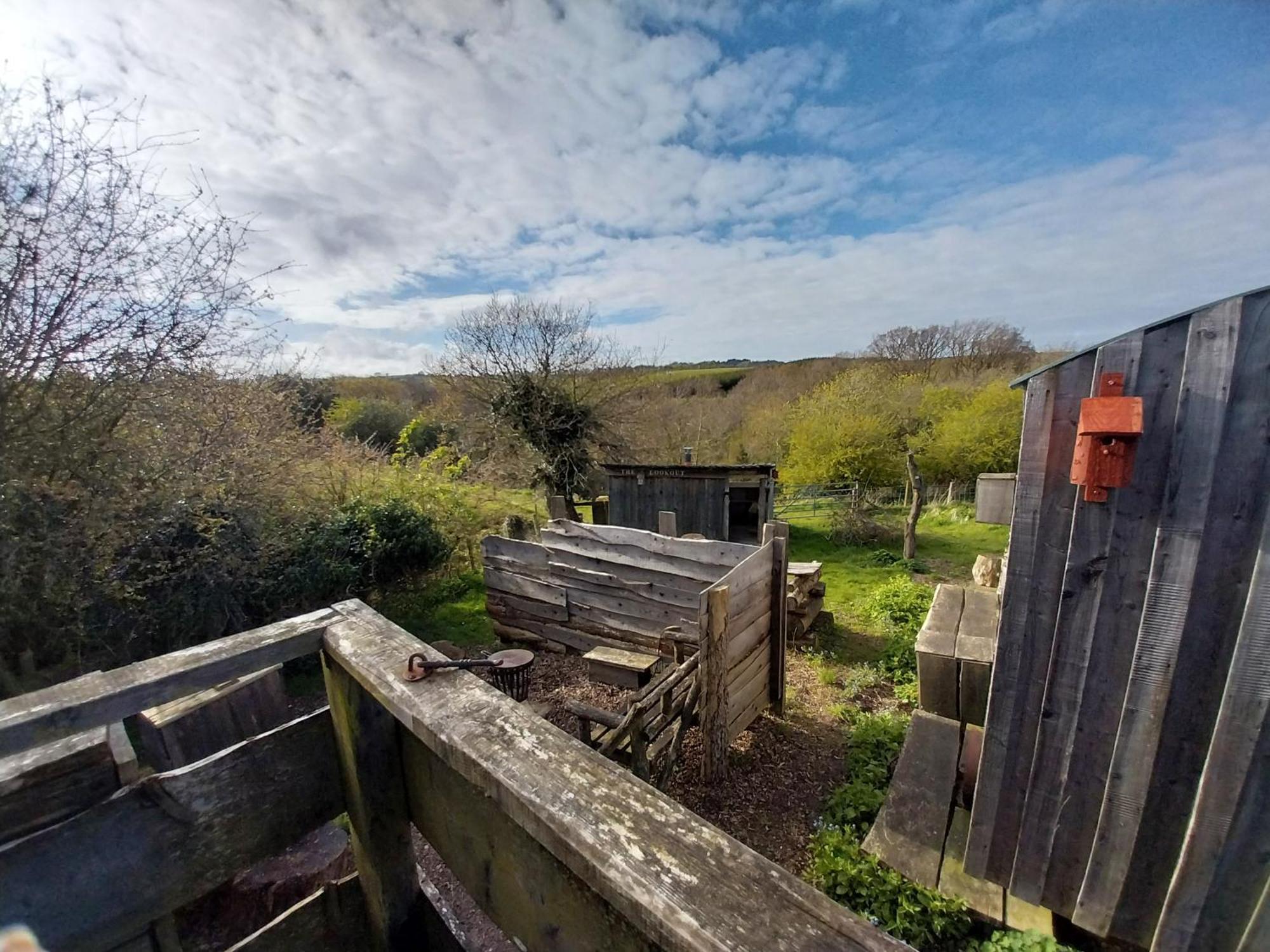 Meadowbeck - Shepherd Huts Fylingdales Eksteriør bilde